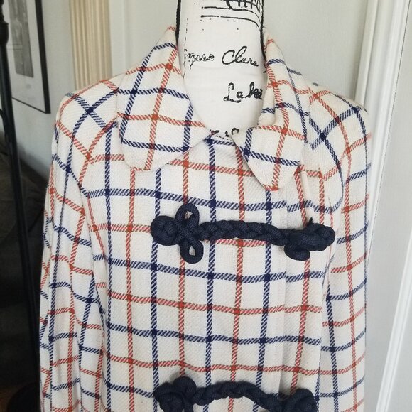 Country Place Vintage Plaid Lined Cape - Picture 3 of 13